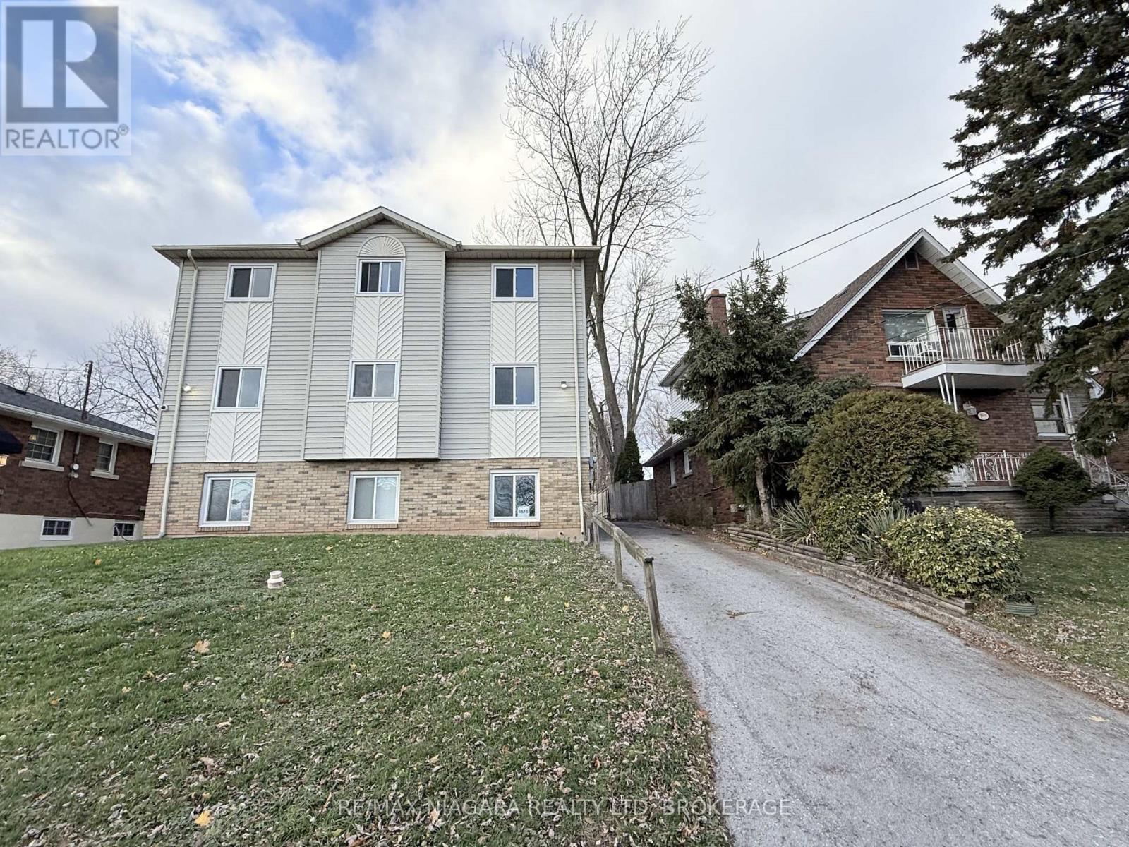 5519 Ontario Avenue, Niagara Falls (Downtown), ON - Outdoor