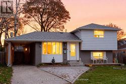 1277 TRELLIS COURT Pickering, ON L1W 1J2