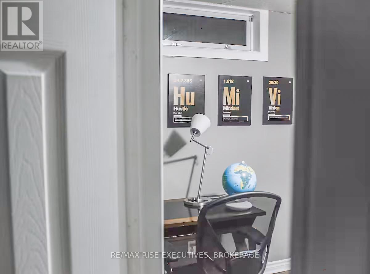 502 Evangeline Avenue, Kingston (City Southwest), ON - Photo Showing Other Room