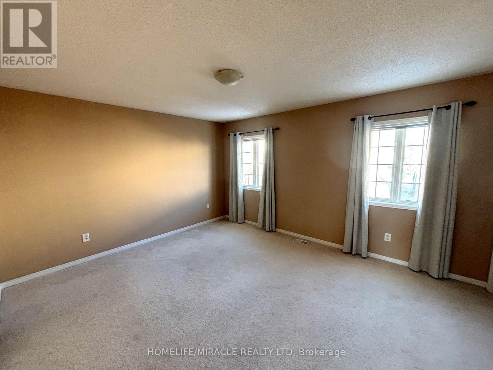 3319 Mikalda Road, Burlington, ON - Indoor Photo Showing Other Room