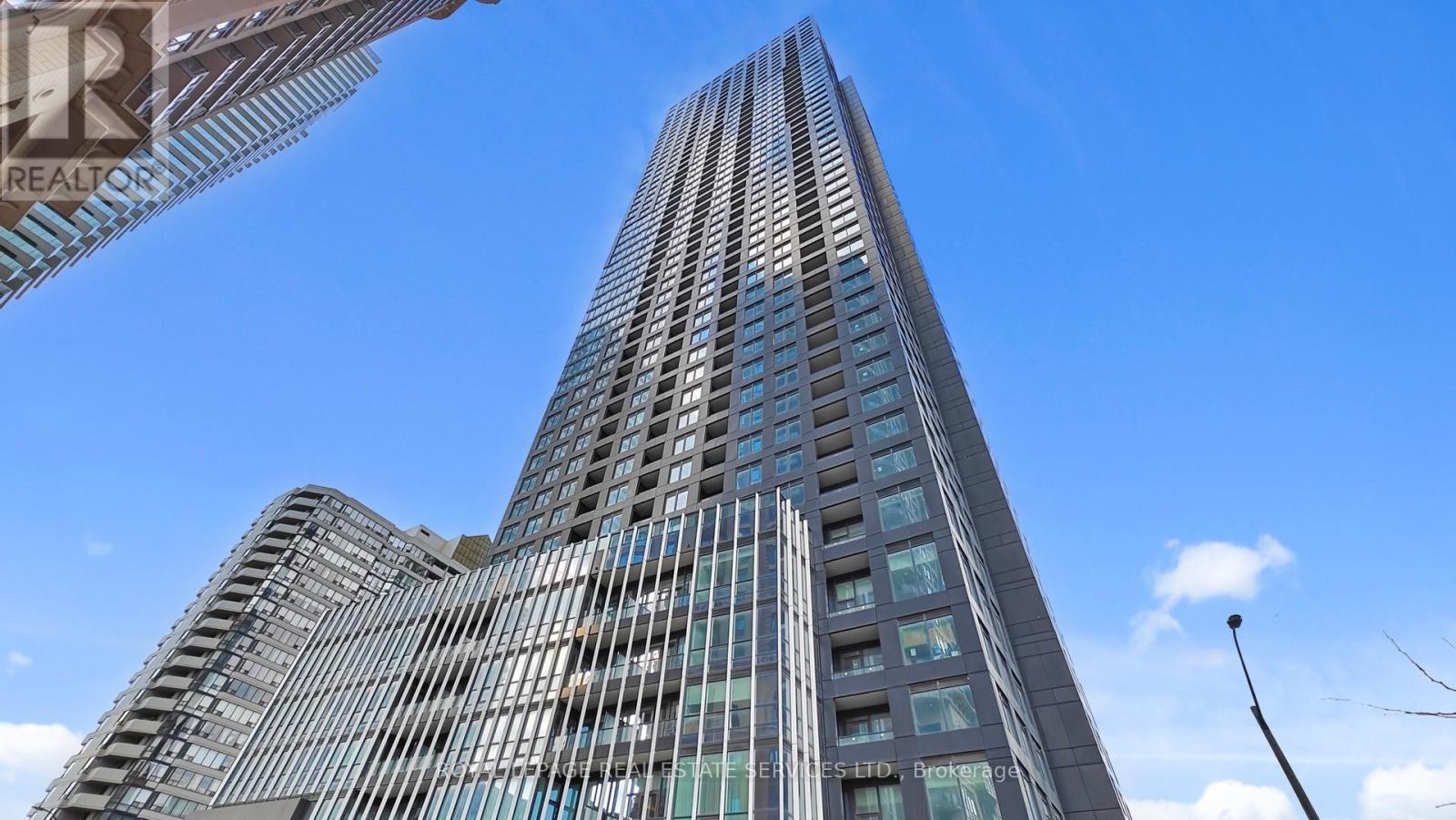 3101 - 395 Square One Drive, Mississauga, ON - Outdoor With Balcony With Facade