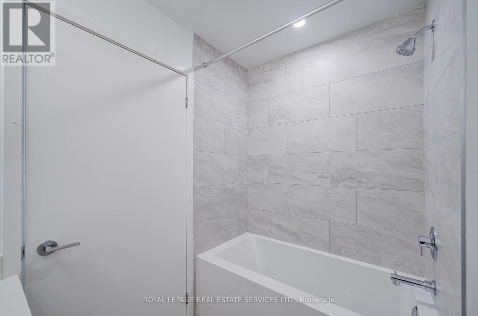3101 - 395 Square One Drive, Mississauga, ON - Indoor Photo Showing Bathroom