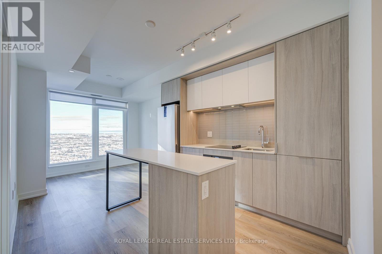 3101 - 395 Square One Drive, Mississauga, ON - Indoor Photo Showing Kitchen