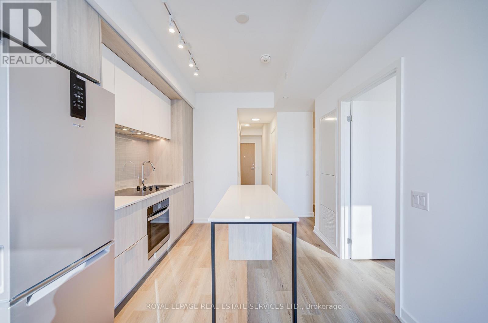3101 - 395 Square One Drive, Mississauga, ON - Indoor Photo Showing Kitchen