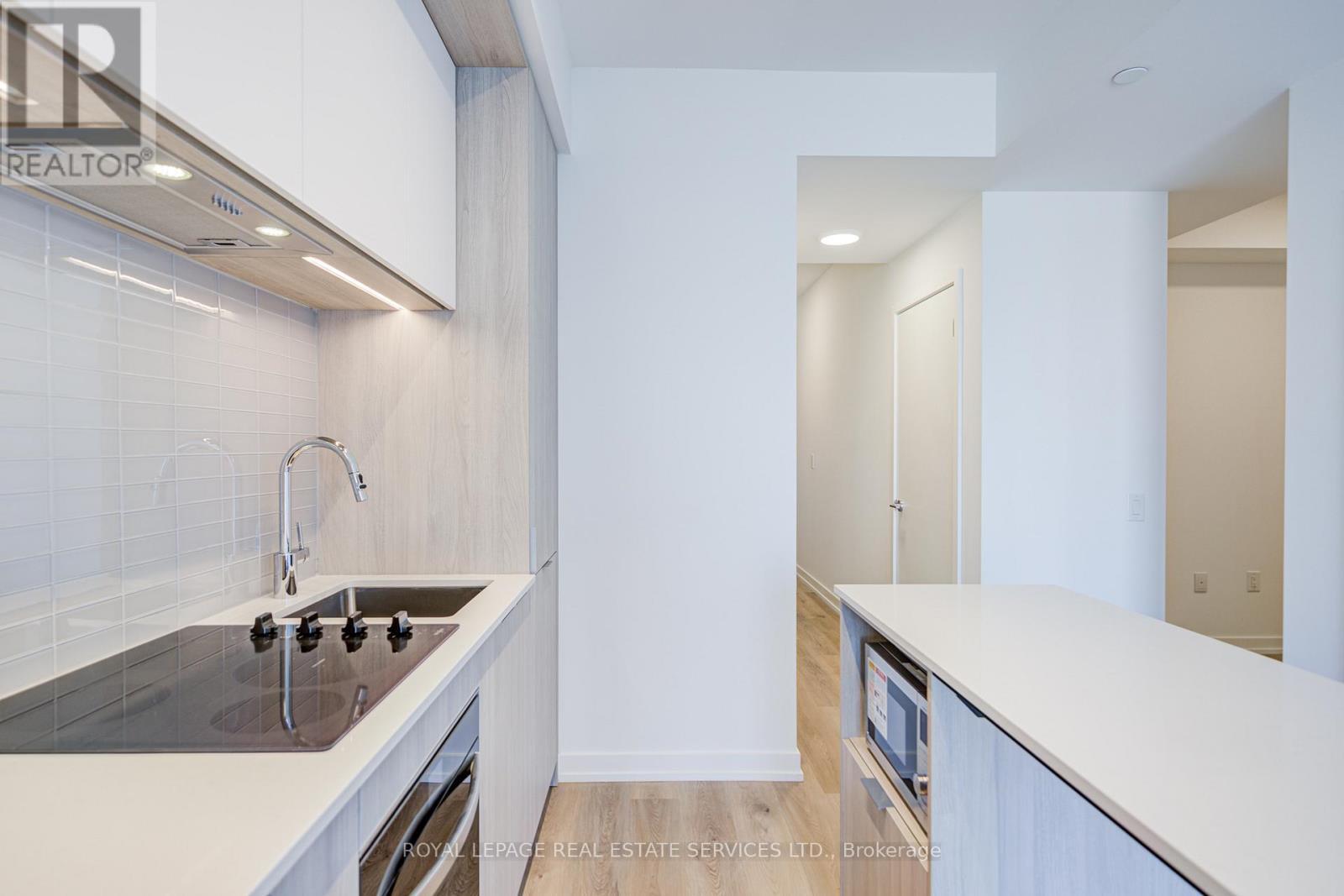 3101 - 395 Square One Drive, Mississauga, ON - Indoor Photo Showing Kitchen