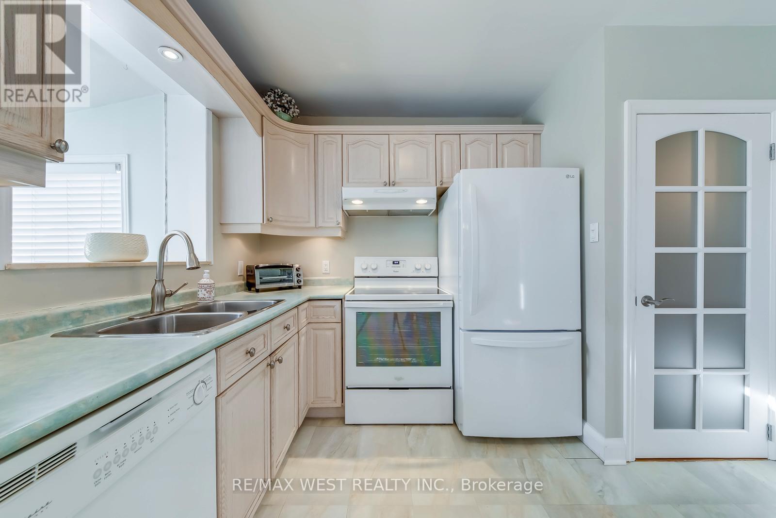 709 Glengrove Avenue, Toronto, ON - Indoor Photo Showing Kitchen With Double Sink