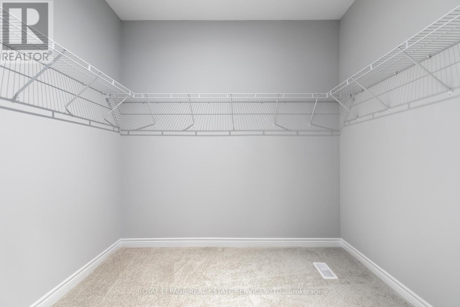 3195 Sixth Line, Oakville, ON - Indoor With Storage