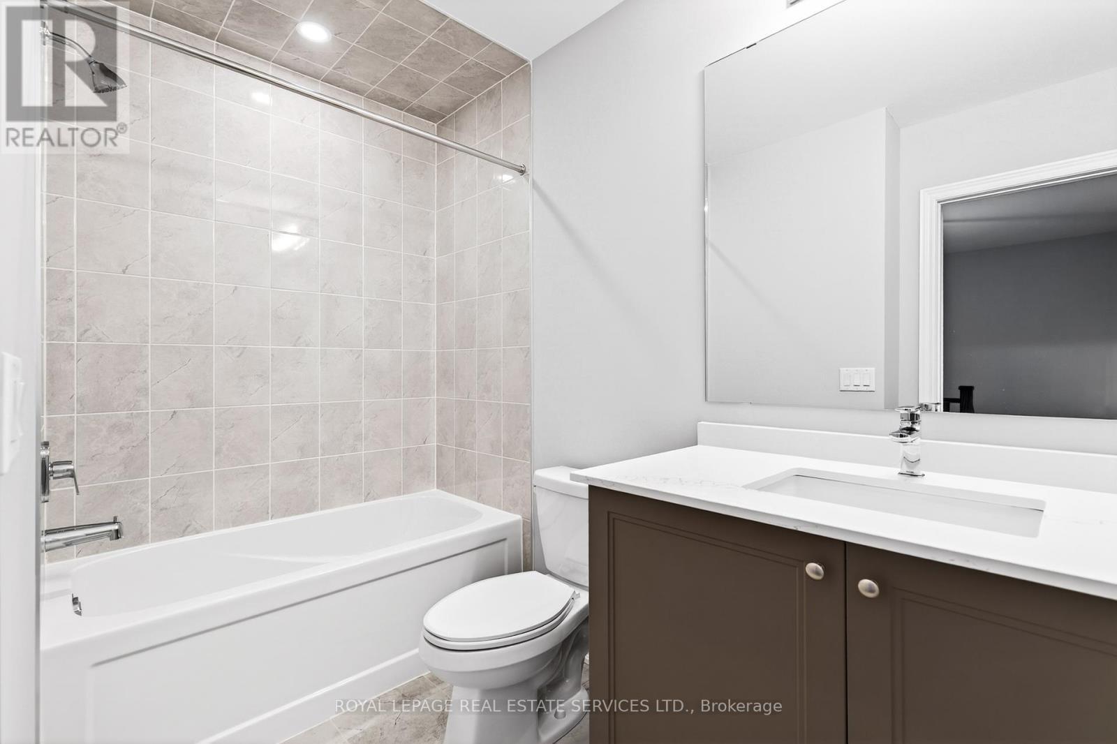 3195 Sixth Line, Oakville, ON - Indoor Photo Showing Bathroom