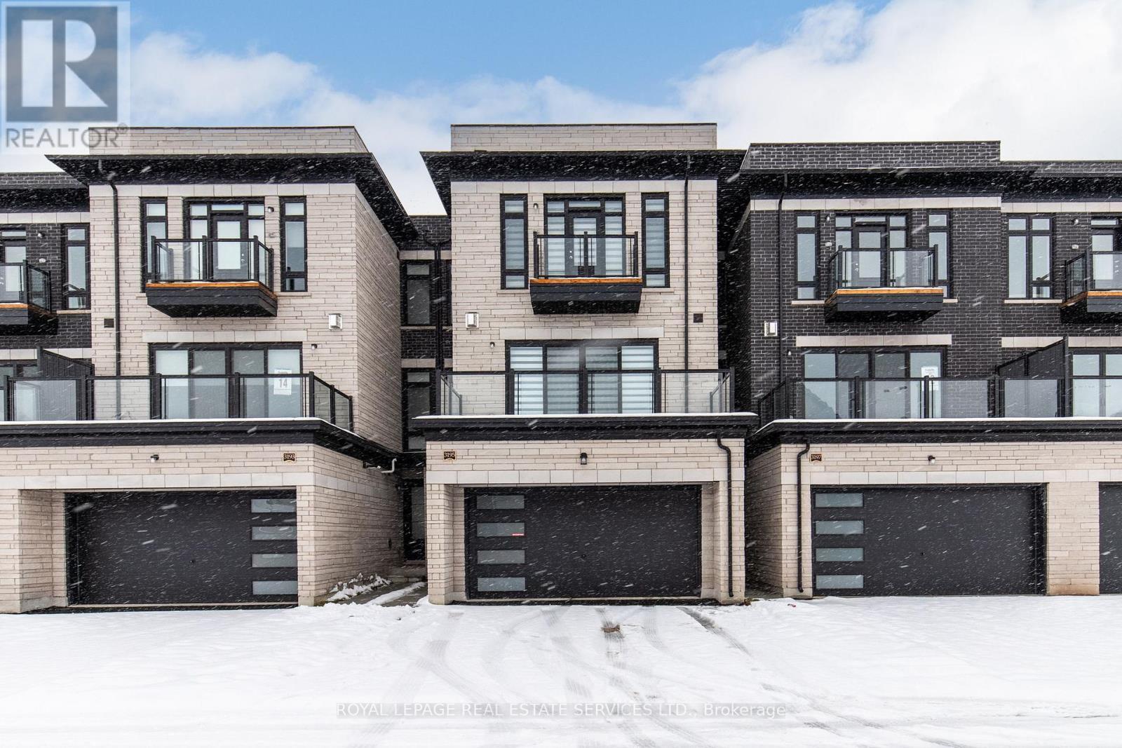 3195 Sixth Line, Oakville, ON - Outdoor With Facade
