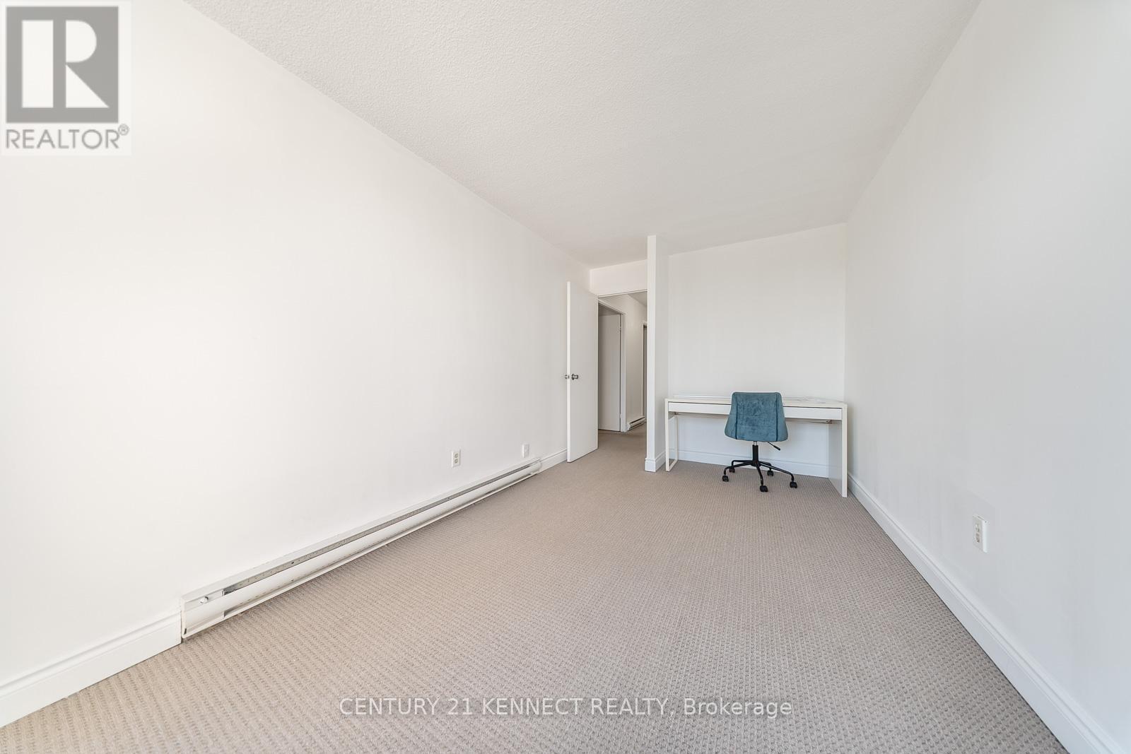 71 - 1030 Falgarwood Drive, Oakville, ON - Indoor Photo Showing Other Room