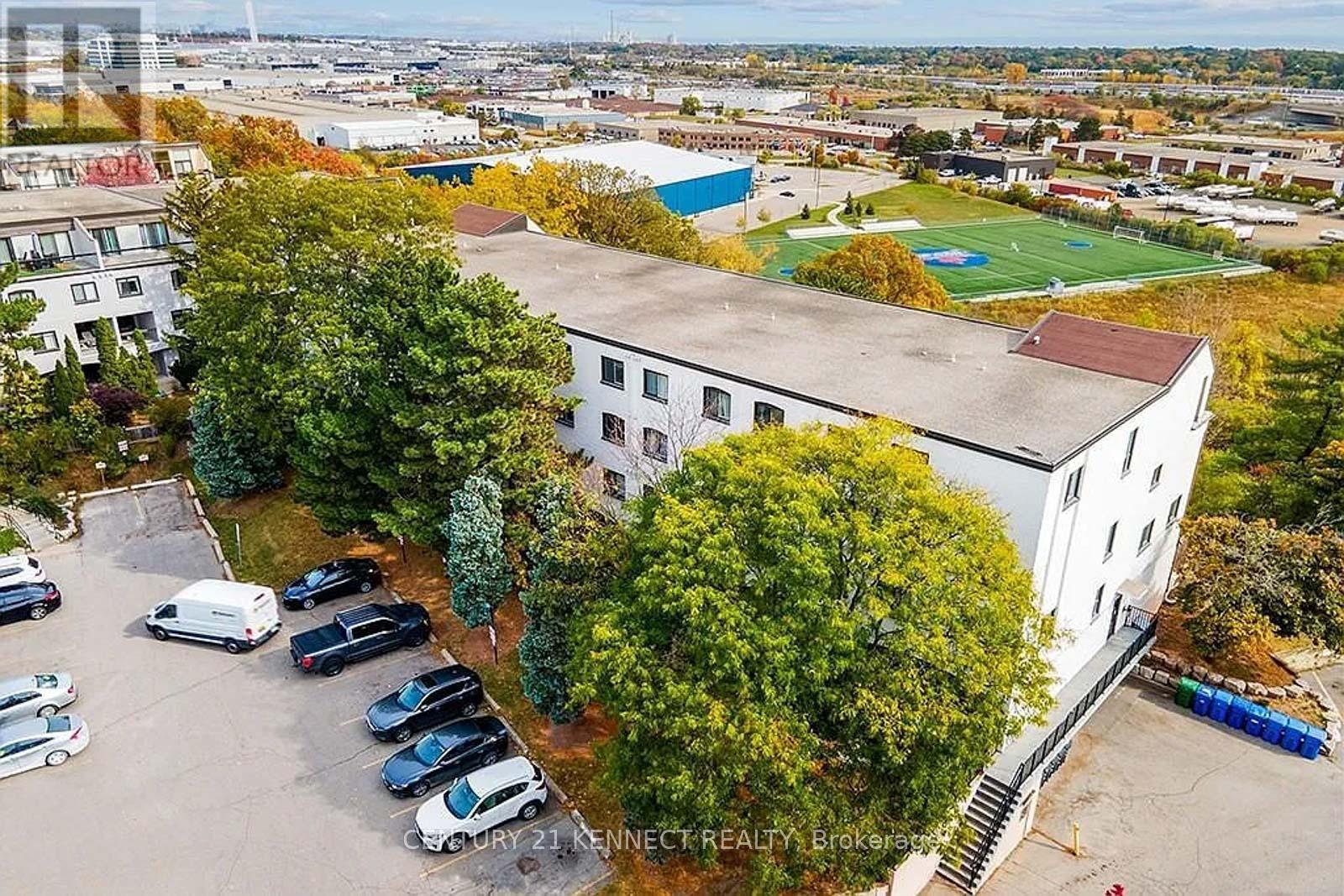 71 - 1030 Falgarwood Drive, Oakville, ON - Outdoor With View