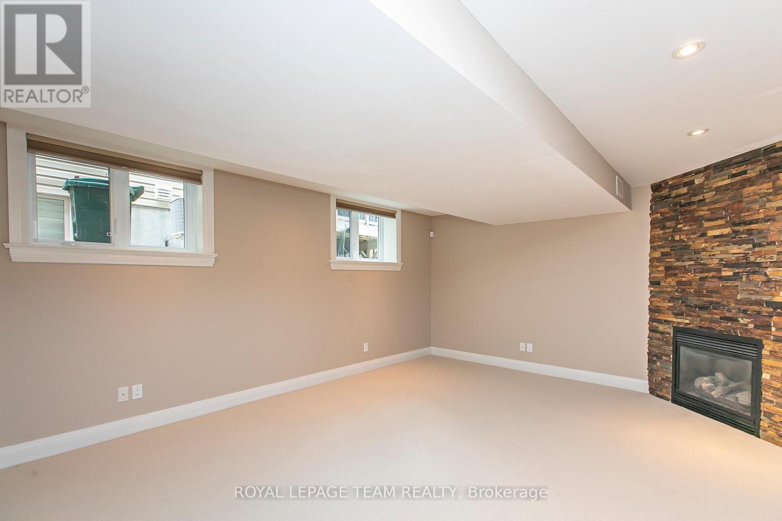 691 Edison Avenue, Ottawa, ON - Indoor Photo Showing Other Room With Fireplace