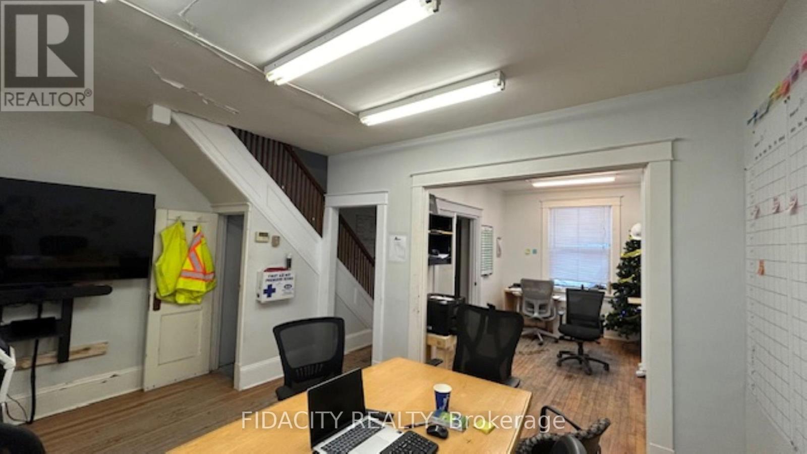 87 Richmond Road, Ottawa, ON - Indoor