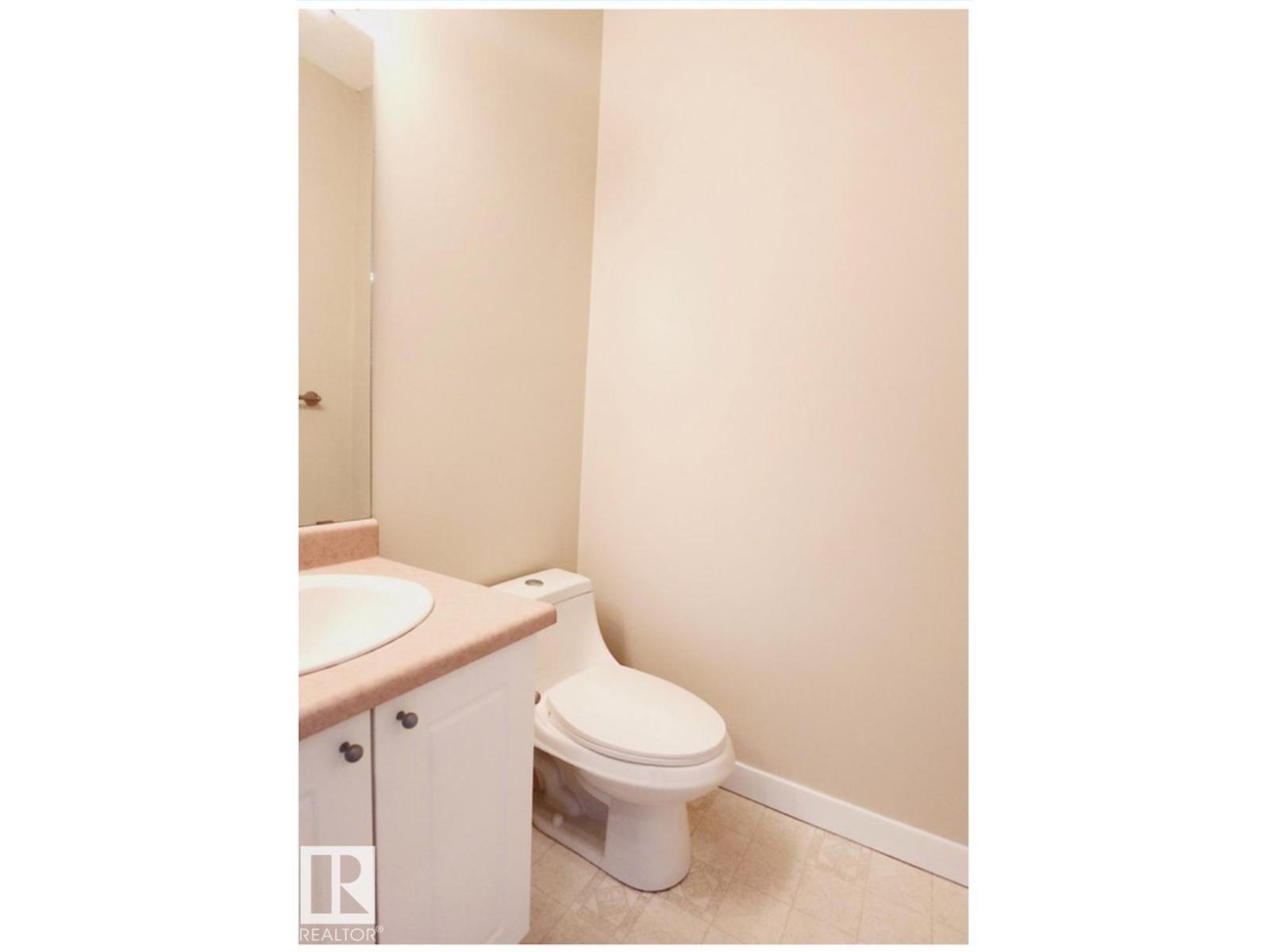#47 16728 115 St Nw, Edmonton, AB - Indoor Photo Showing Bathroom