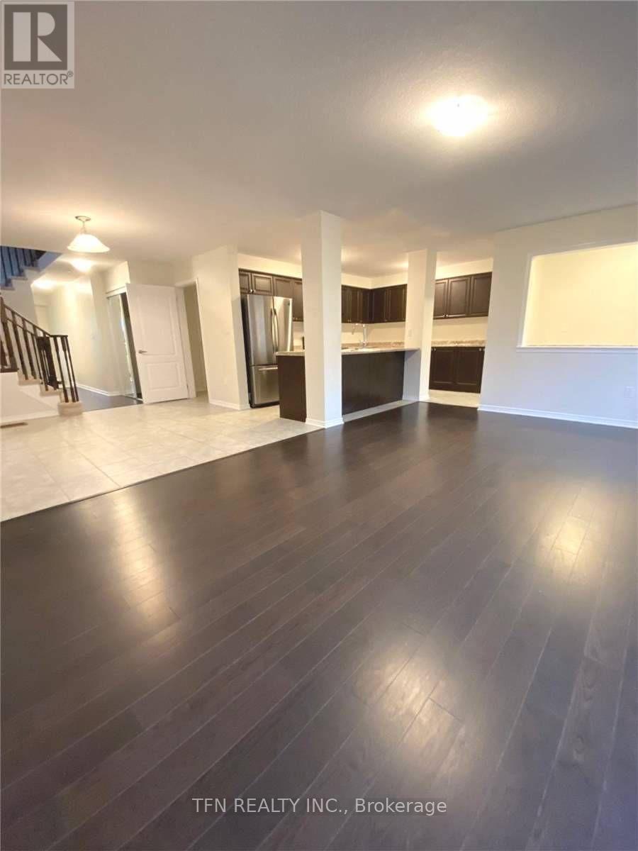 22 Mccargow Drive, Haldimand, ON - Indoor Photo Showing Other Room