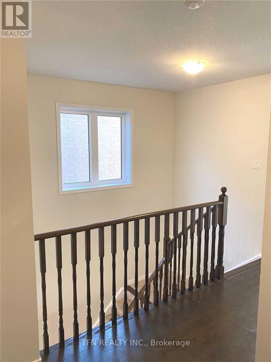 22 Mccargow Drive, Haldimand, ON - Indoor Photo Showing Other Room