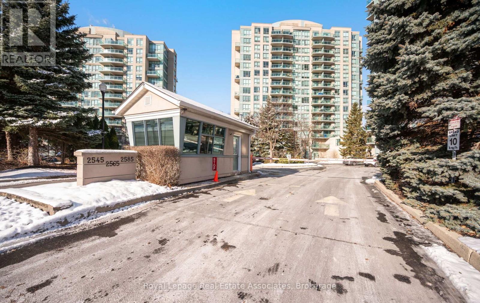 1713 - 2545 Erin Centre Boulevard, Mississauga, ON - Outdoor