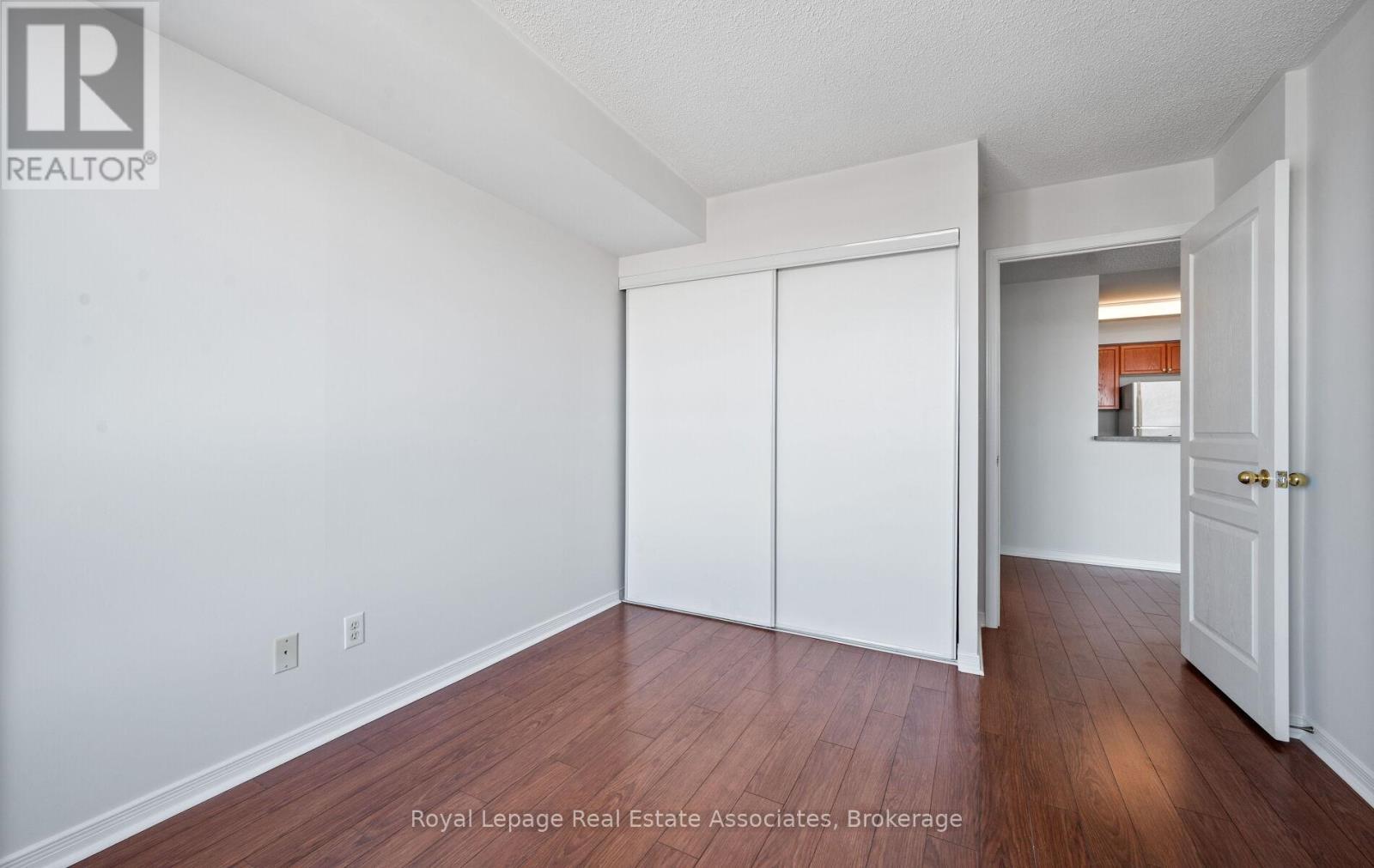 1713 - 2545 Erin Centre Boulevard, Mississauga, ON - Indoor Photo Showing Other Room