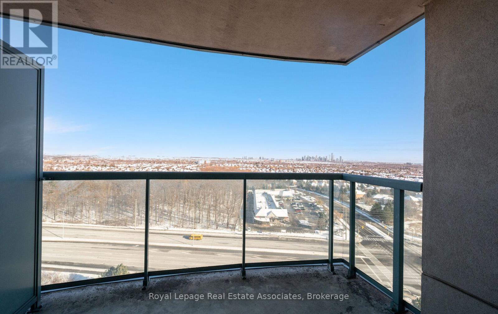 1713 - 2545 Erin Centre Boulevard, Mississauga, ON - Outdoor With Balcony With View