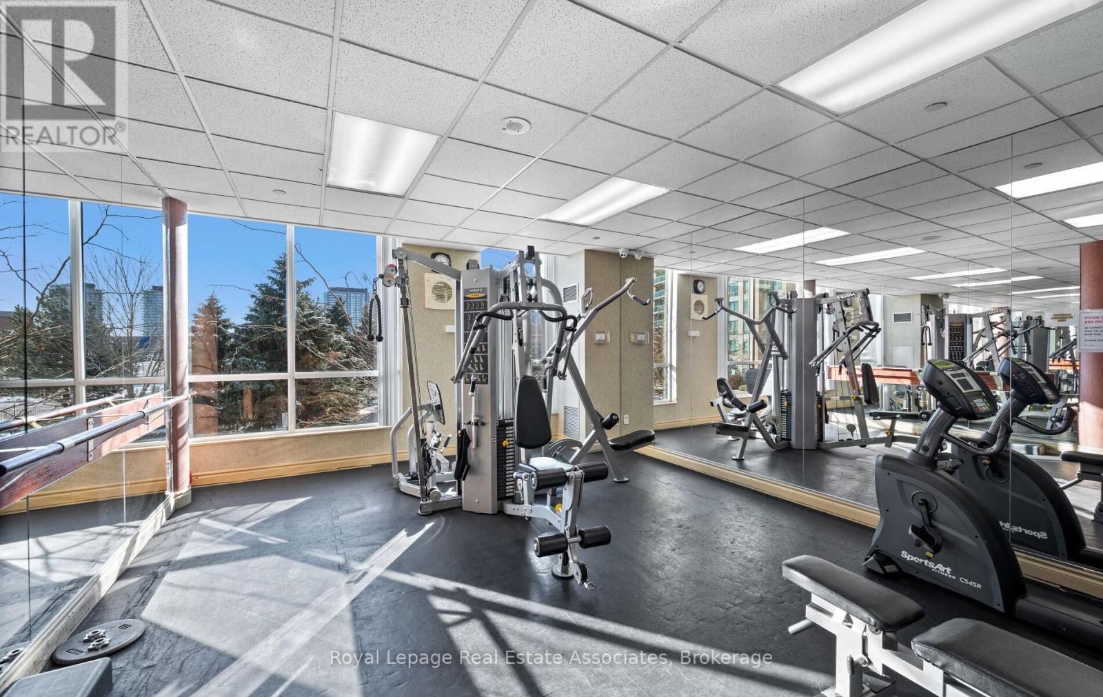1713 - 2545 Erin Centre Boulevard, Mississauga, ON - Indoor Photo Showing Gym Room