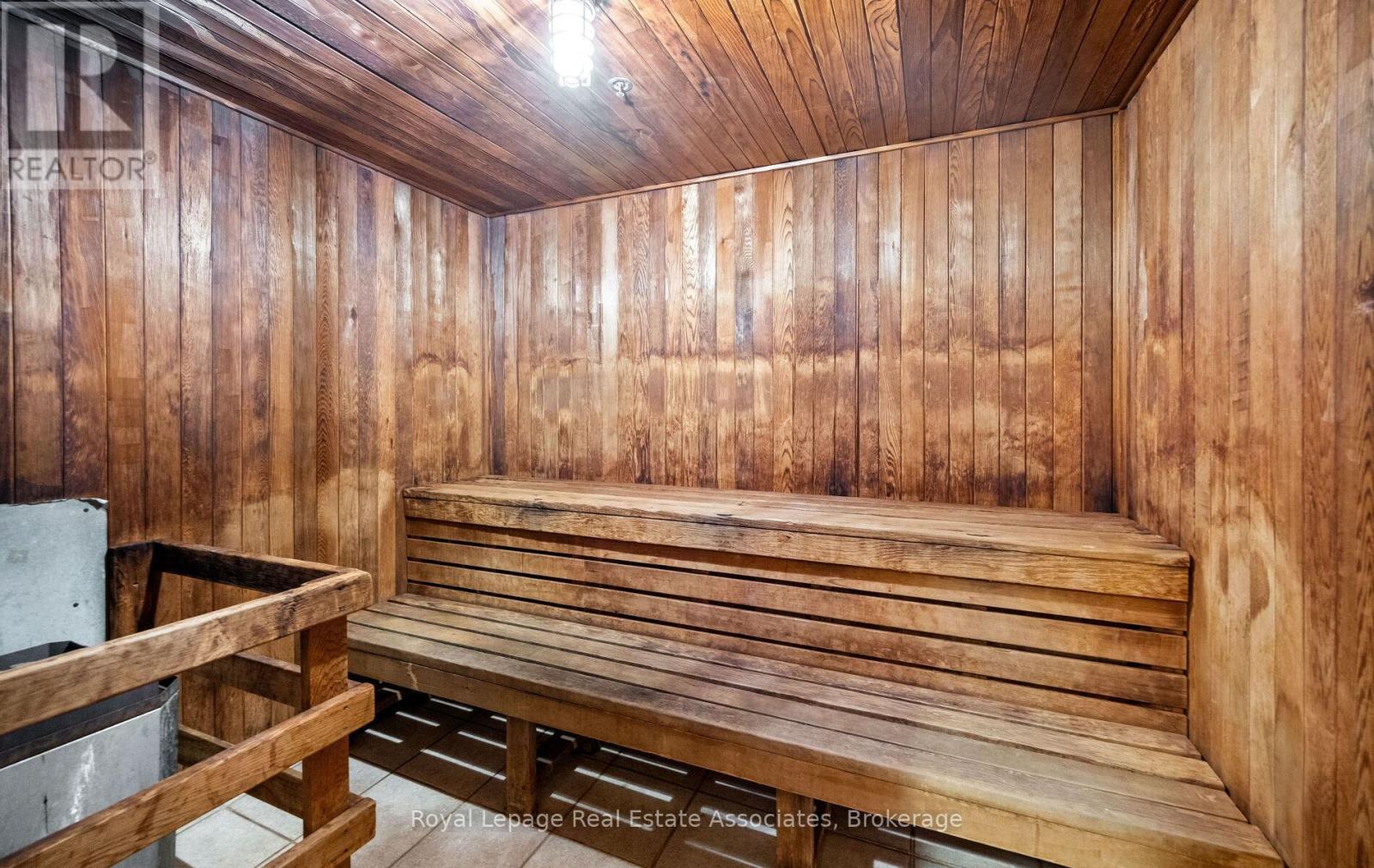 1713 - 2545 Erin Centre Boulevard, Mississauga, ON - Indoor Photo Showing Other Room