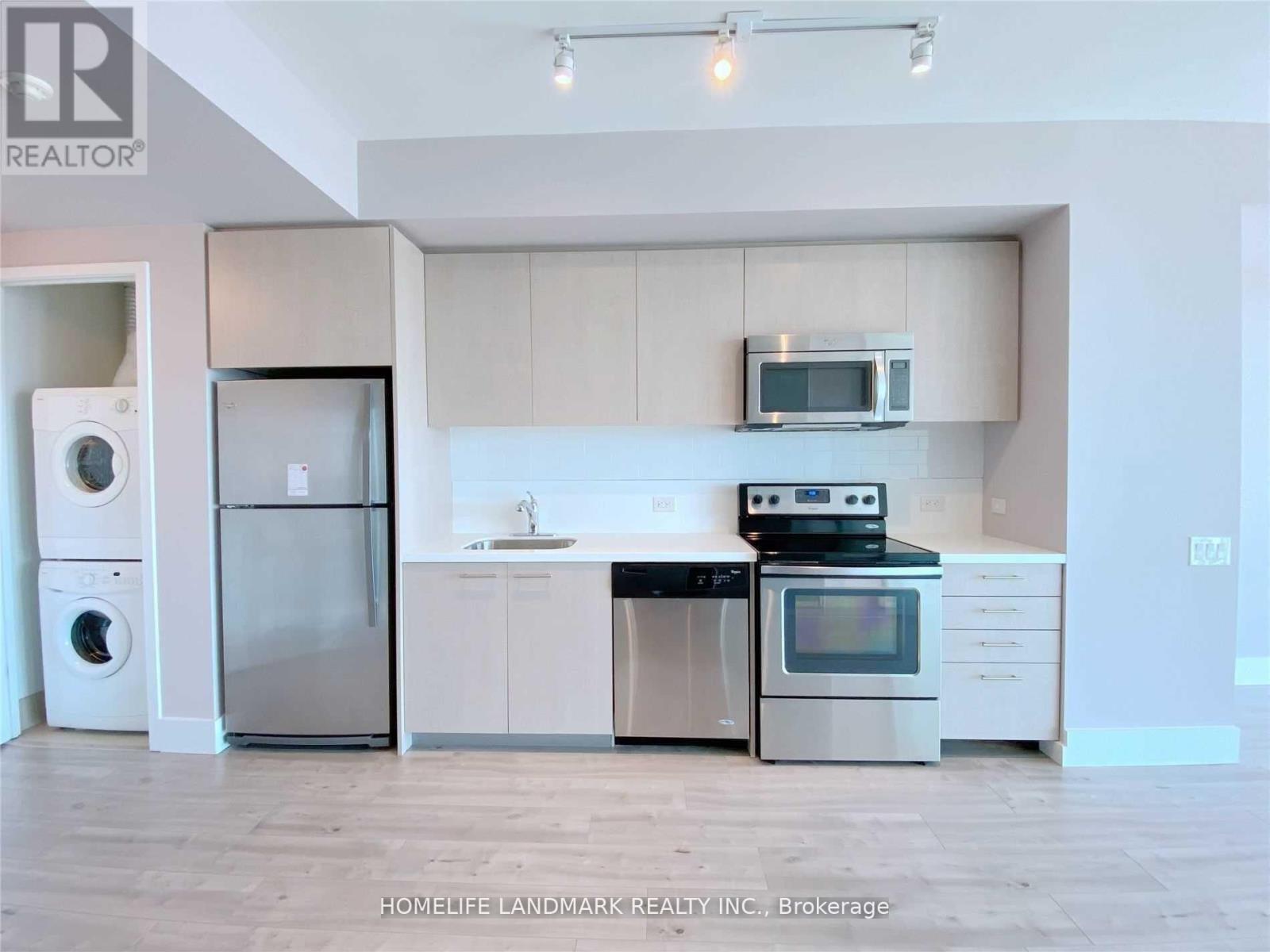 1209 - 390 Cherry Street, Toronto, ON - Indoor Photo Showing Kitchen