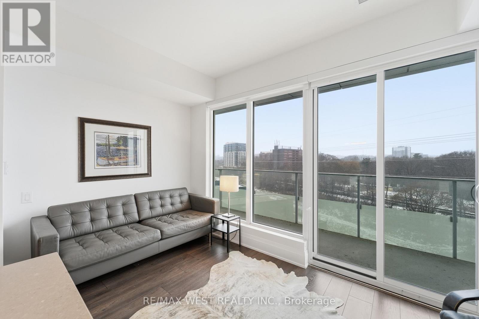 603 - 20 Brin Drive, Toronto, ON - Indoor Photo Showing Living Room