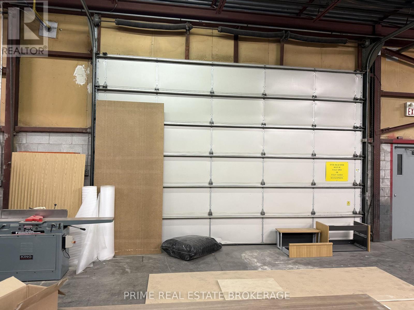 Front - 312 Sovereign Road, London East (East J), ON