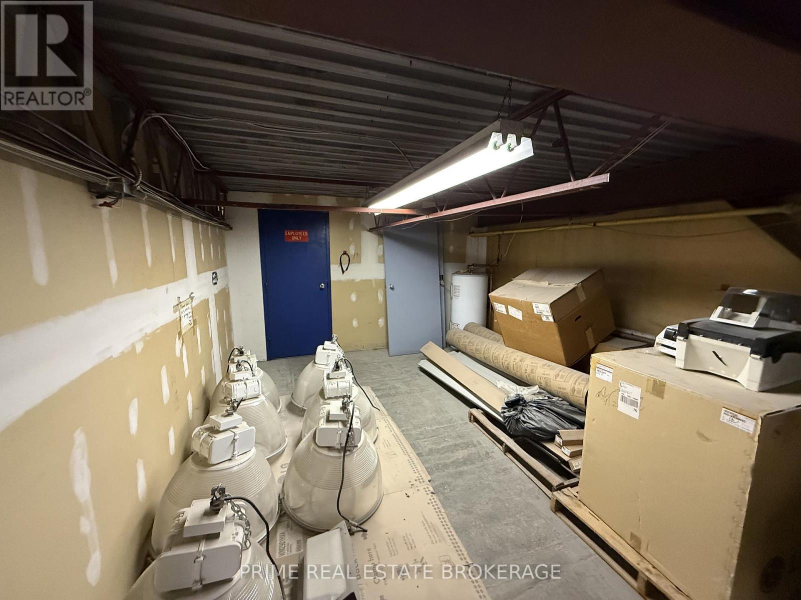 Front - 312 Sovereign Road, London East (East J), ON