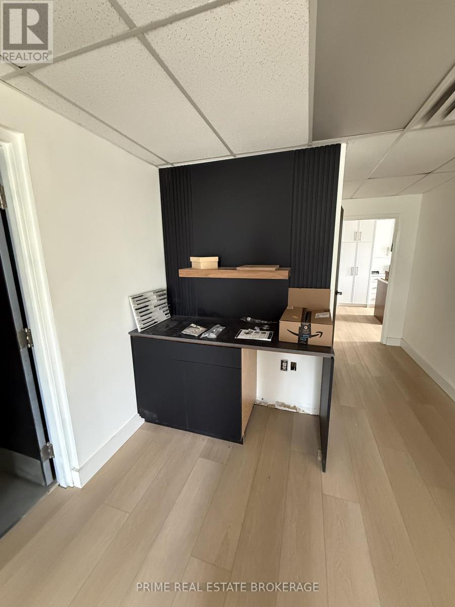 Front - 312 Sovereign Road, London East (East J), ON