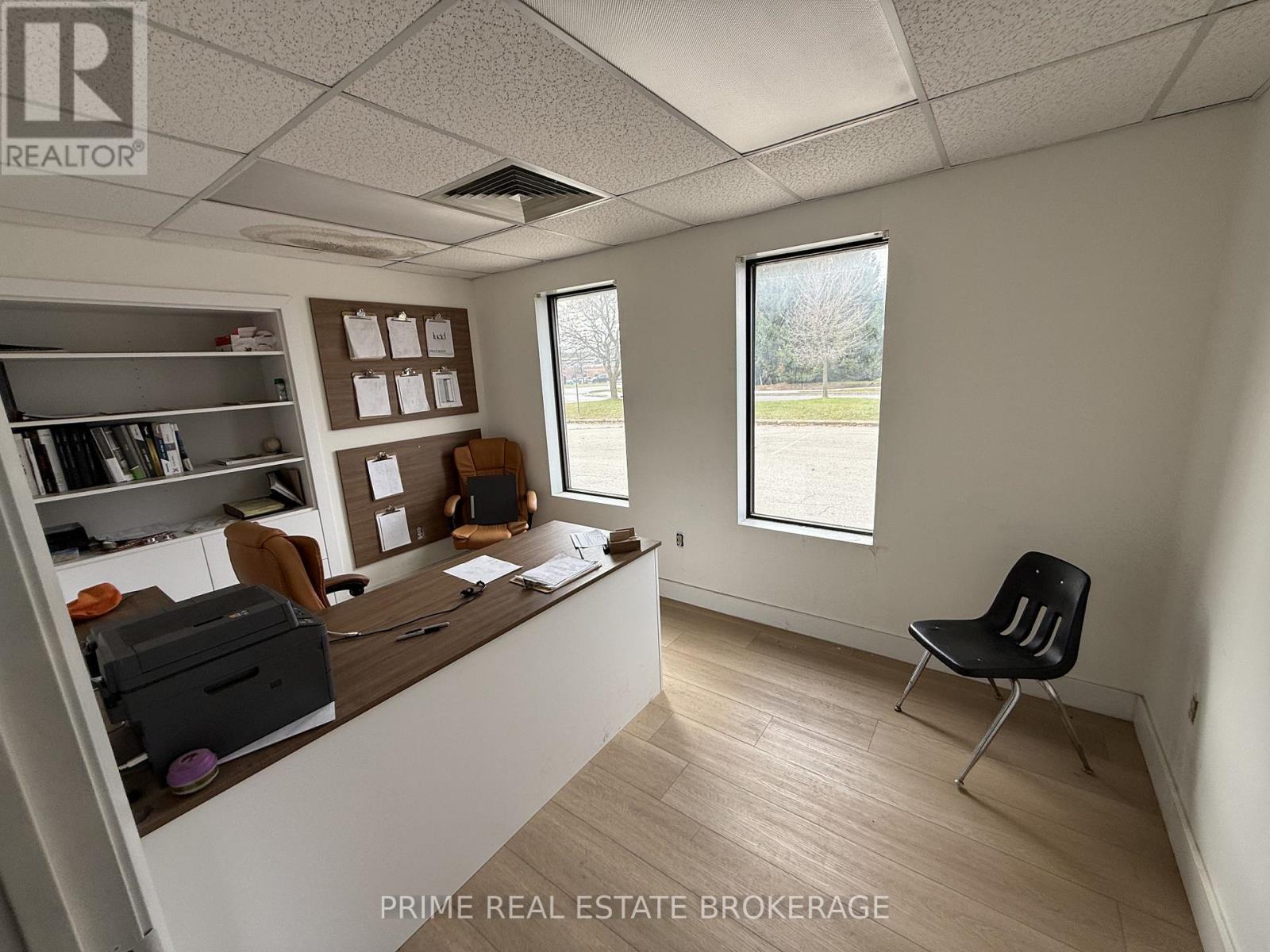 Front - 312 Sovereign Road, London East (East J), ON