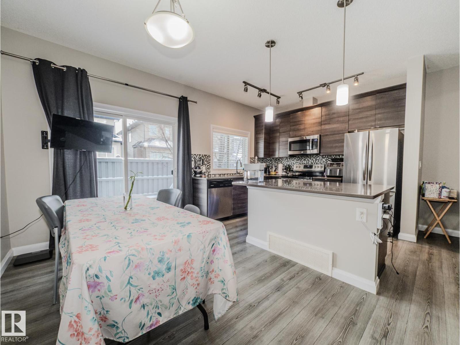 #14 3710 Allan Dr Sw, Edmonton, AB - Indoor