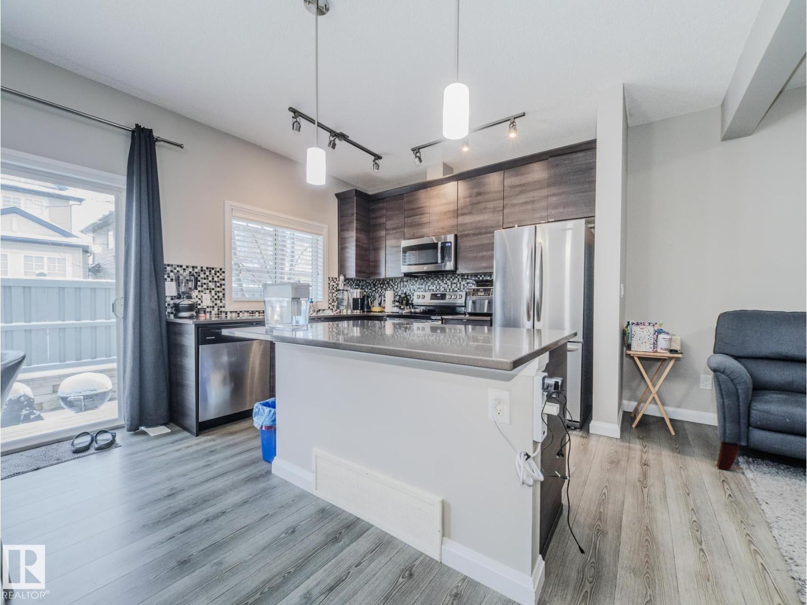 #14 3710 Allan Dr Sw, Edmonton, AB - Indoor Photo Showing Kitchen With Stainless Steel Kitchen With Upgraded Kitchen