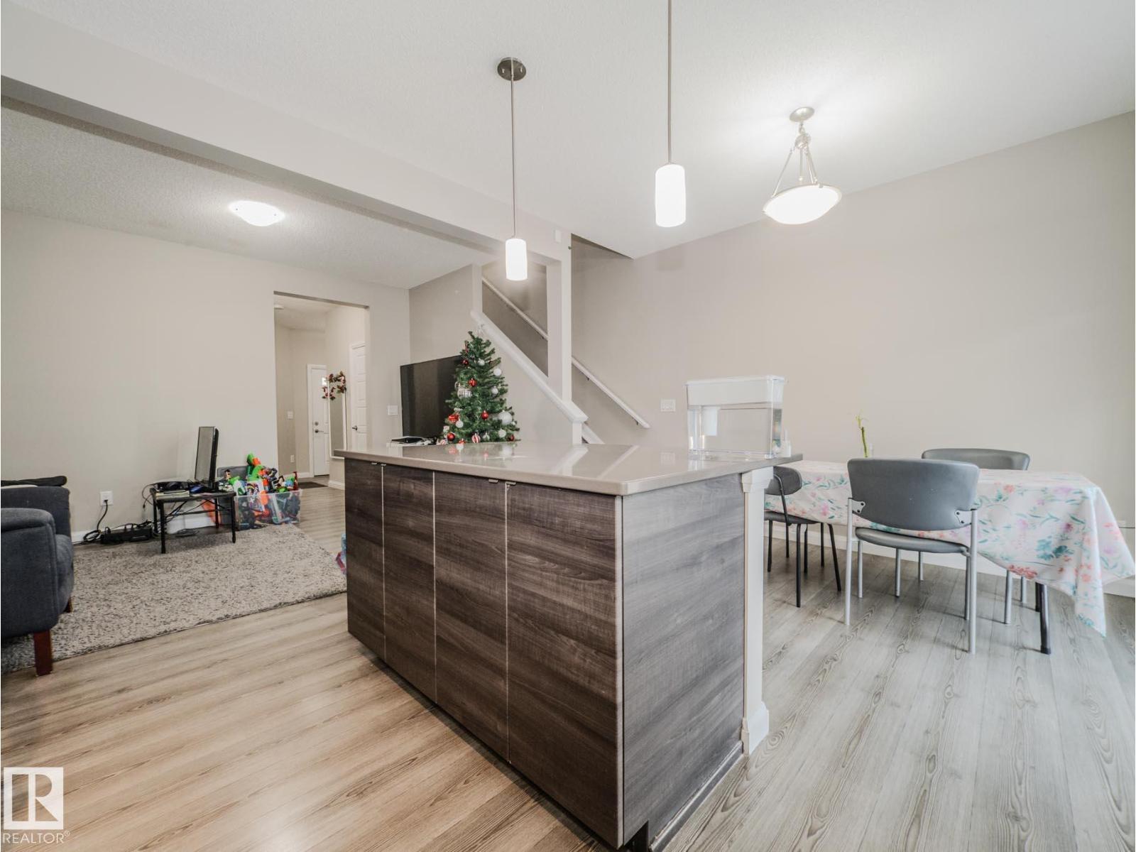 #14 3710 Allan Dr Sw, Edmonton, AB - Indoor