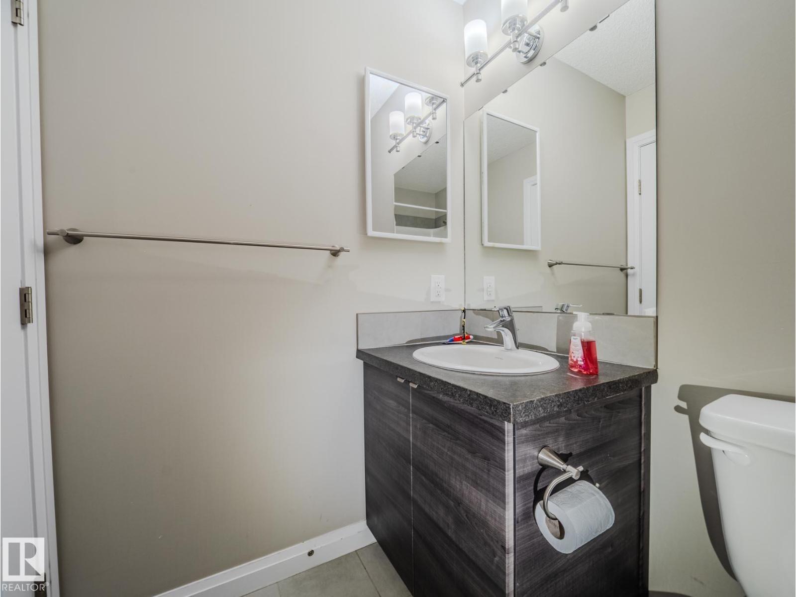 #14 3710 Allan Dr Sw, Edmonton, AB - Indoor Photo Showing Bathroom
