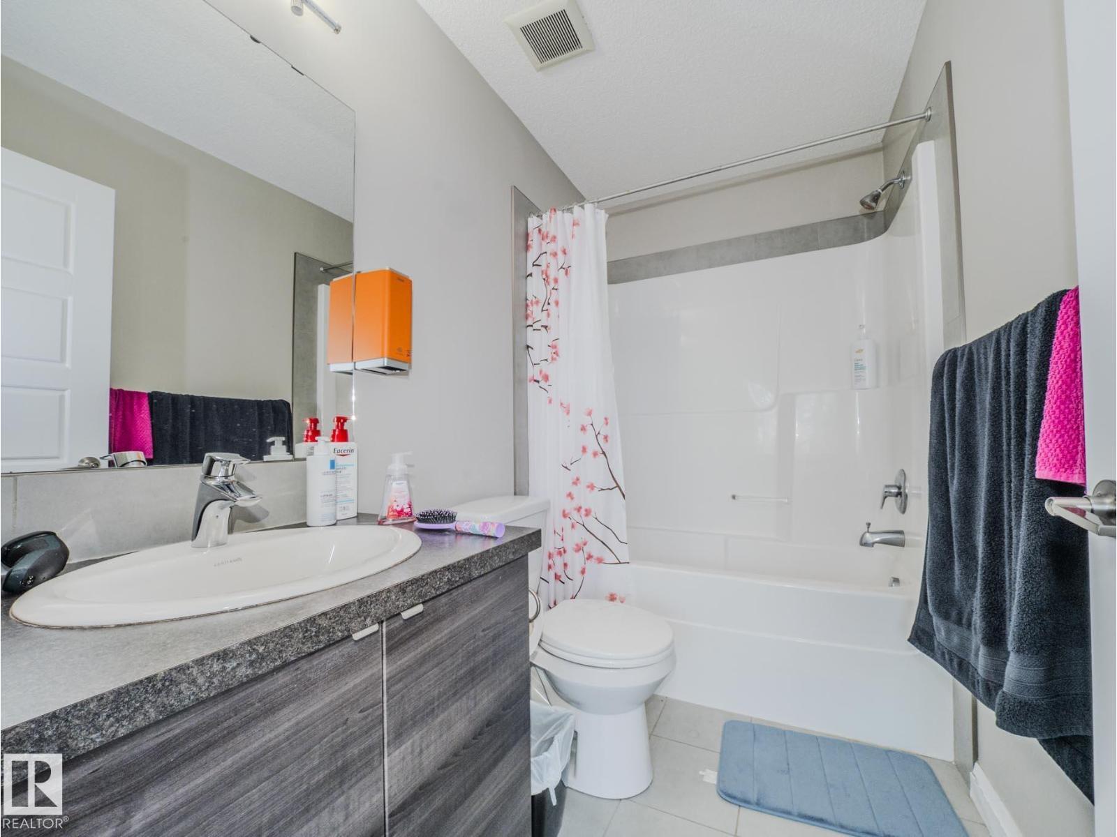 #14 3710 Allan Dr Sw, Edmonton, AB - Indoor Photo Showing Bathroom