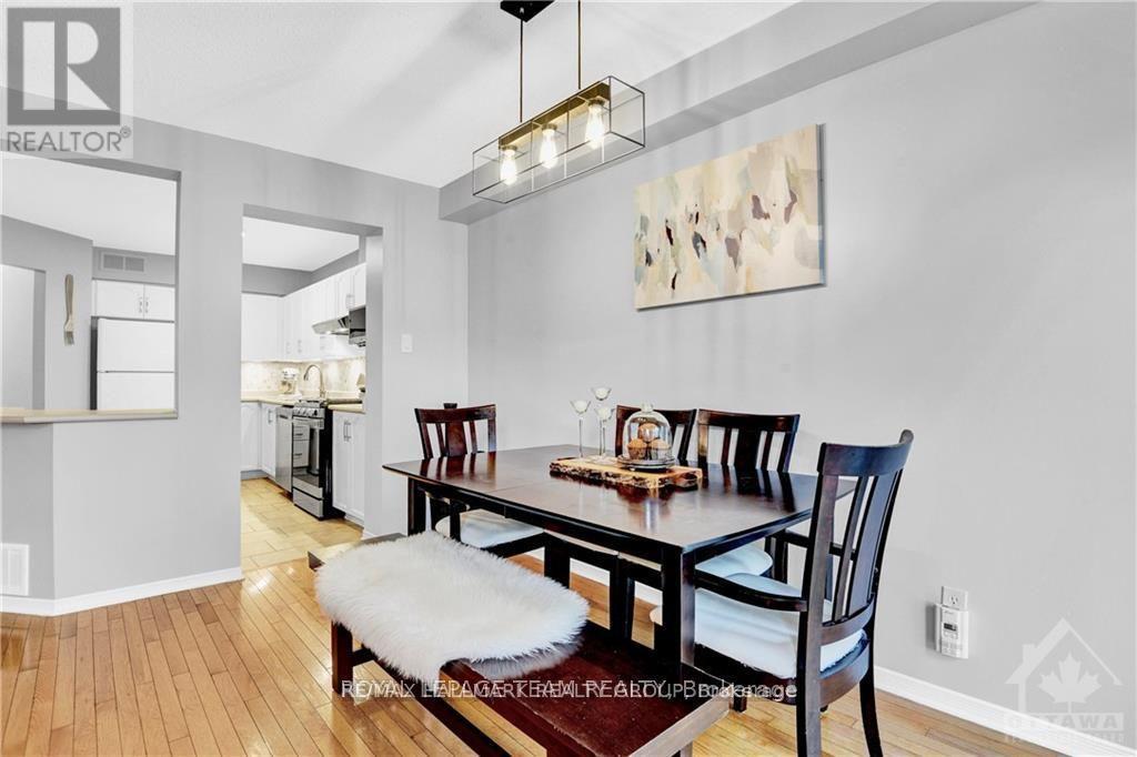 133 Woodpark Way, Ottawa, ON - Indoor Photo Showing Dining Room