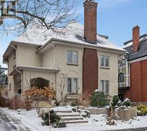 62 POWELL AVENUE Ottawa, ON K1S 2A1