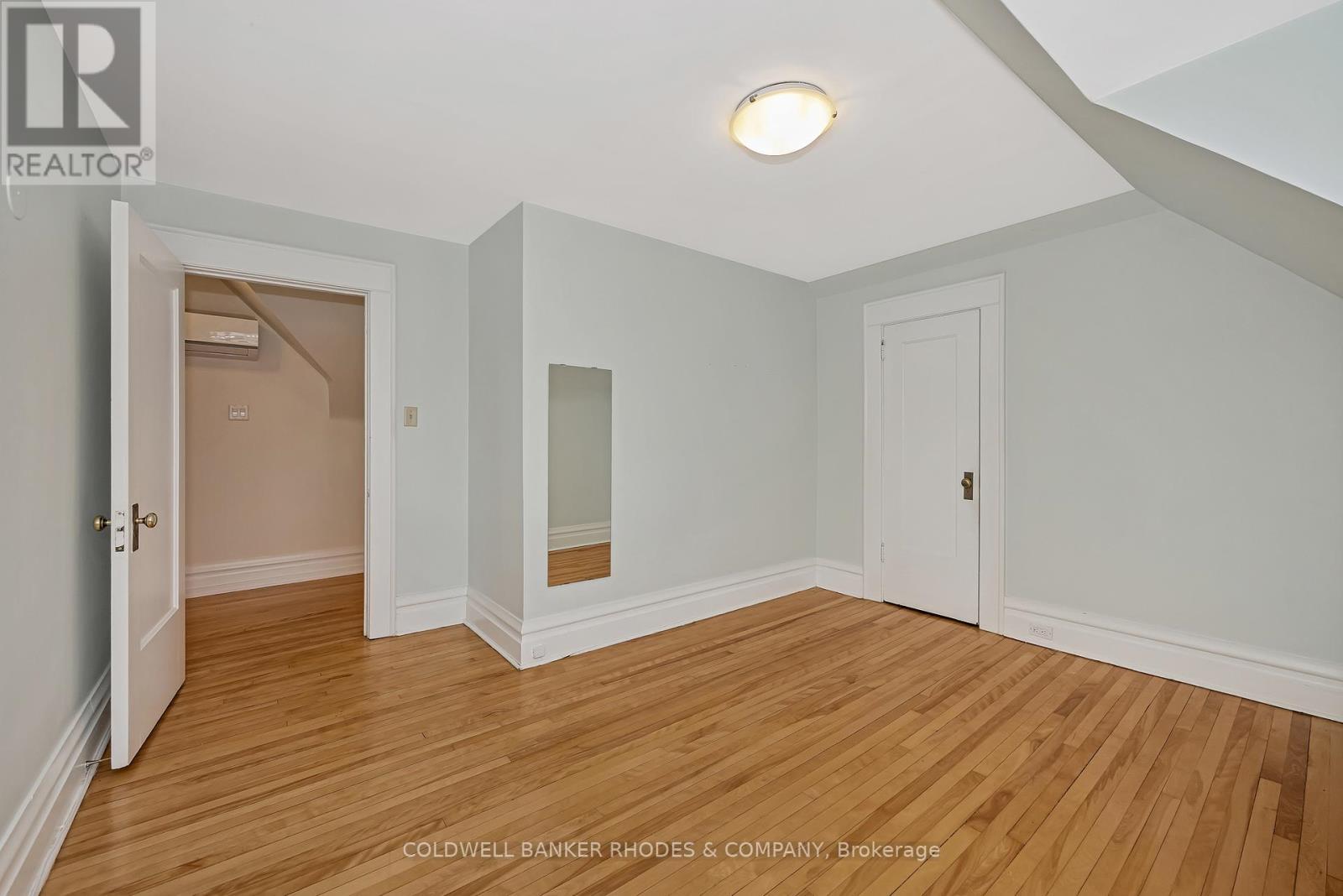 62 Powell Avenue, Ottawa, ON - Indoor Photo Showing Other Room
