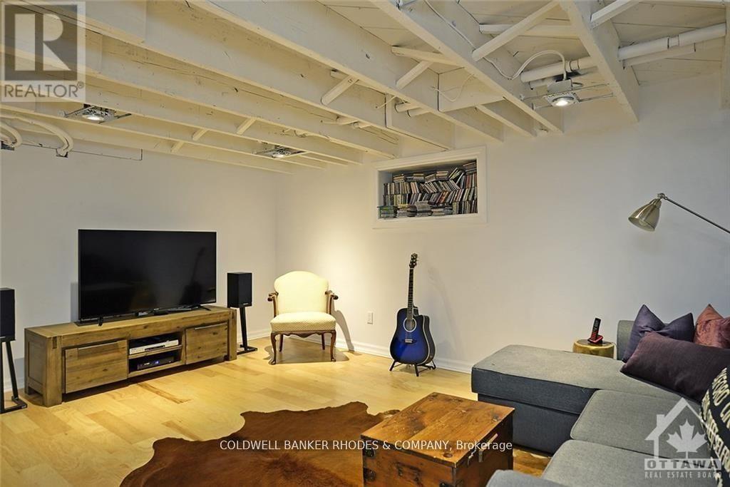 62 Powell Avenue, Ottawa, ON - Indoor