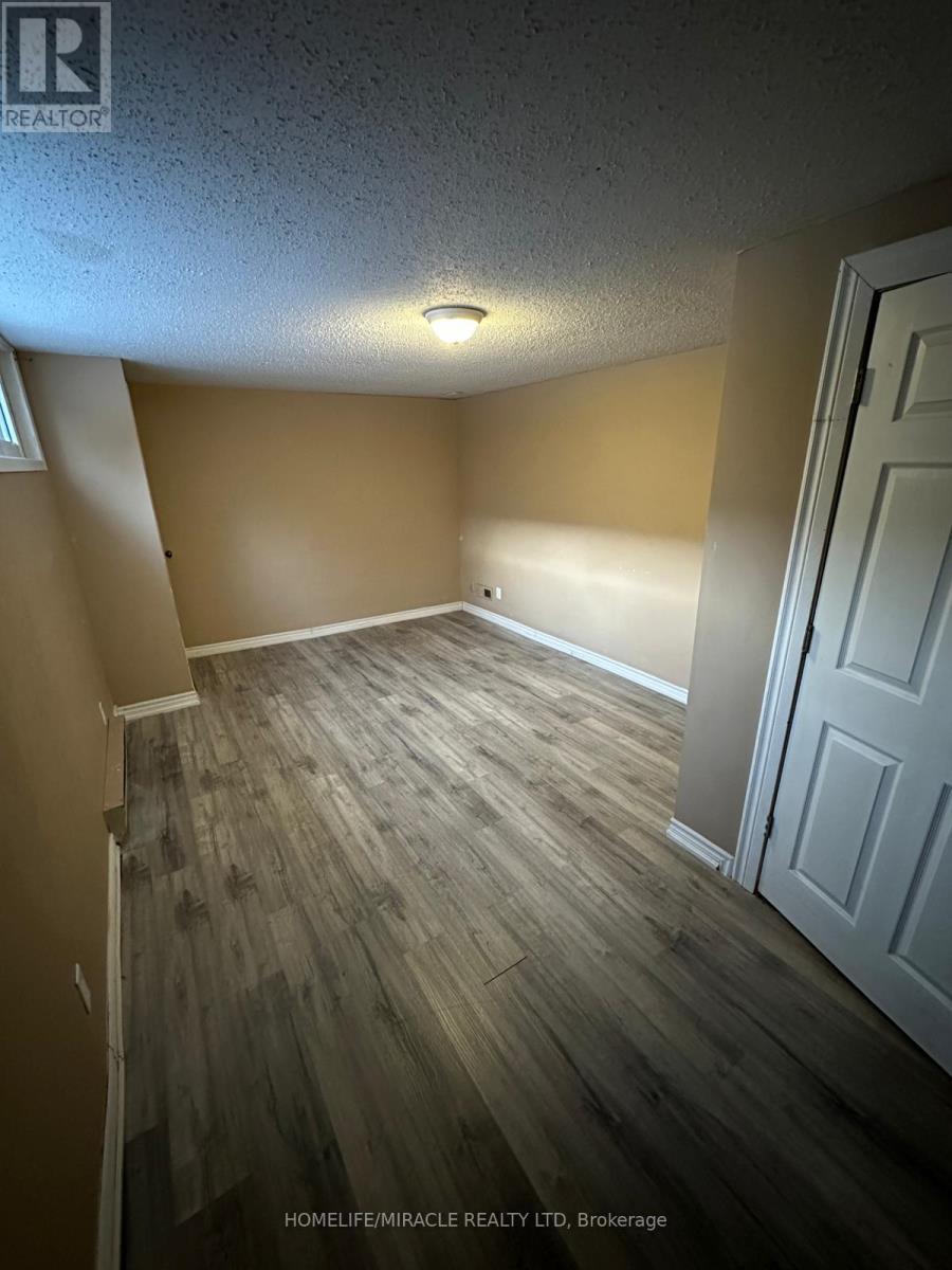 27 - 595 Third Street, London East, ON - Indoor