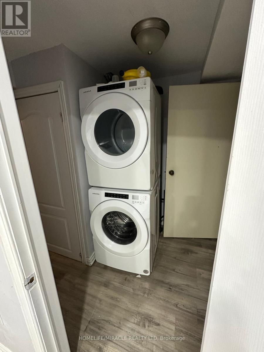 27 - 595 Third Street, London East, ON - Indoor Photo Showing Laundry Room