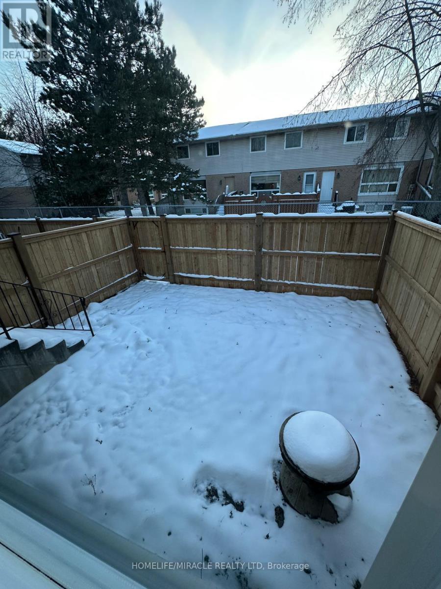 27 - 595 Third Street, London East, ON - Outdoor