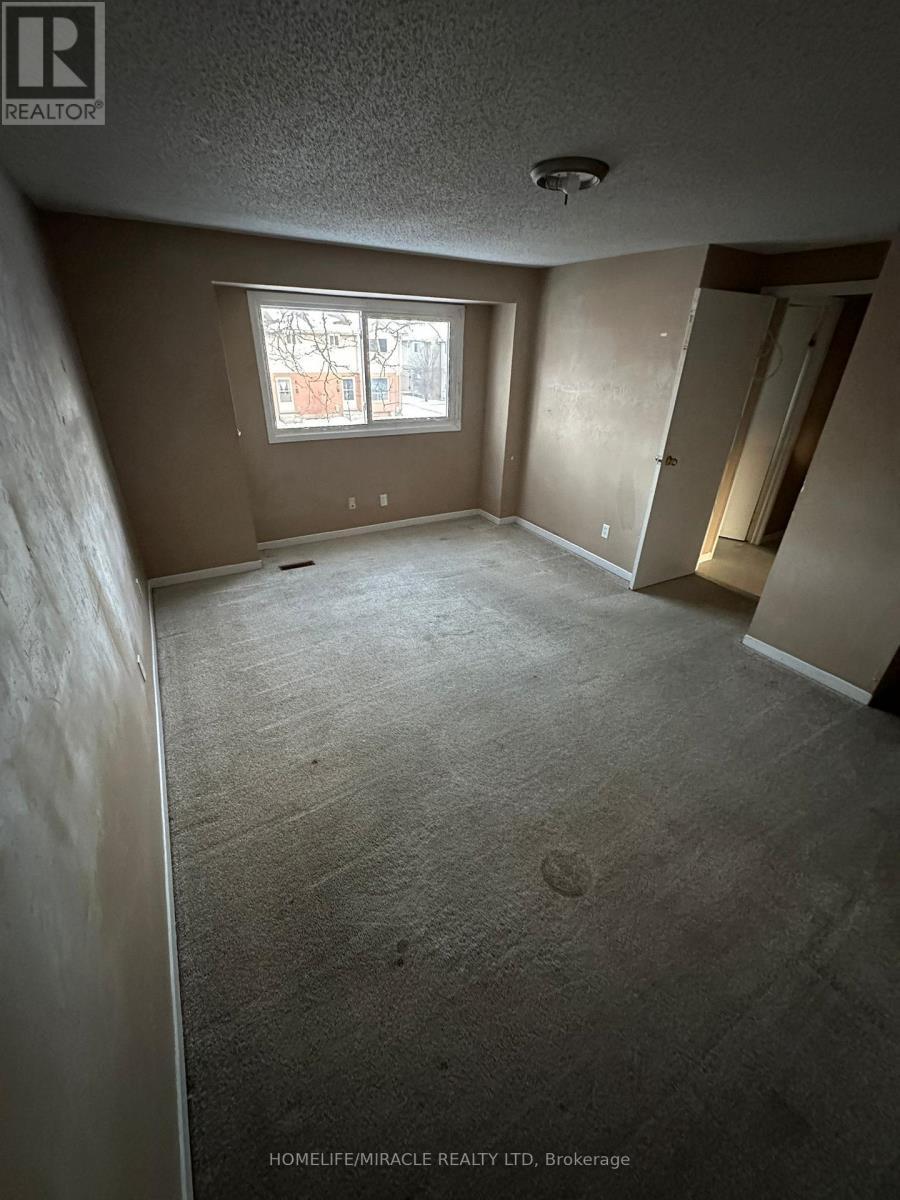 27 - 595 Third Street, London East, ON - Indoor Photo Showing Other Room