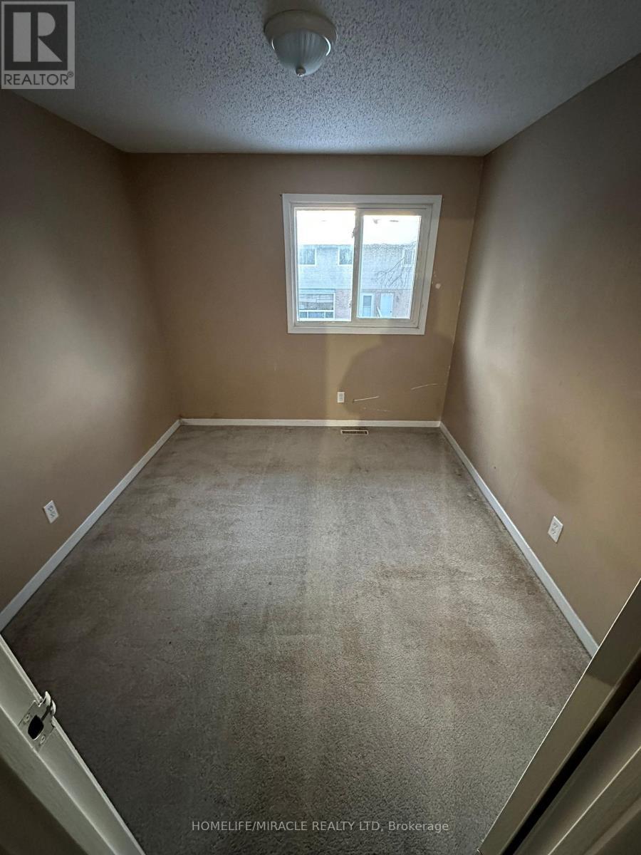 27 - 595 Third Street, London East, ON - Indoor Photo Showing Other Room