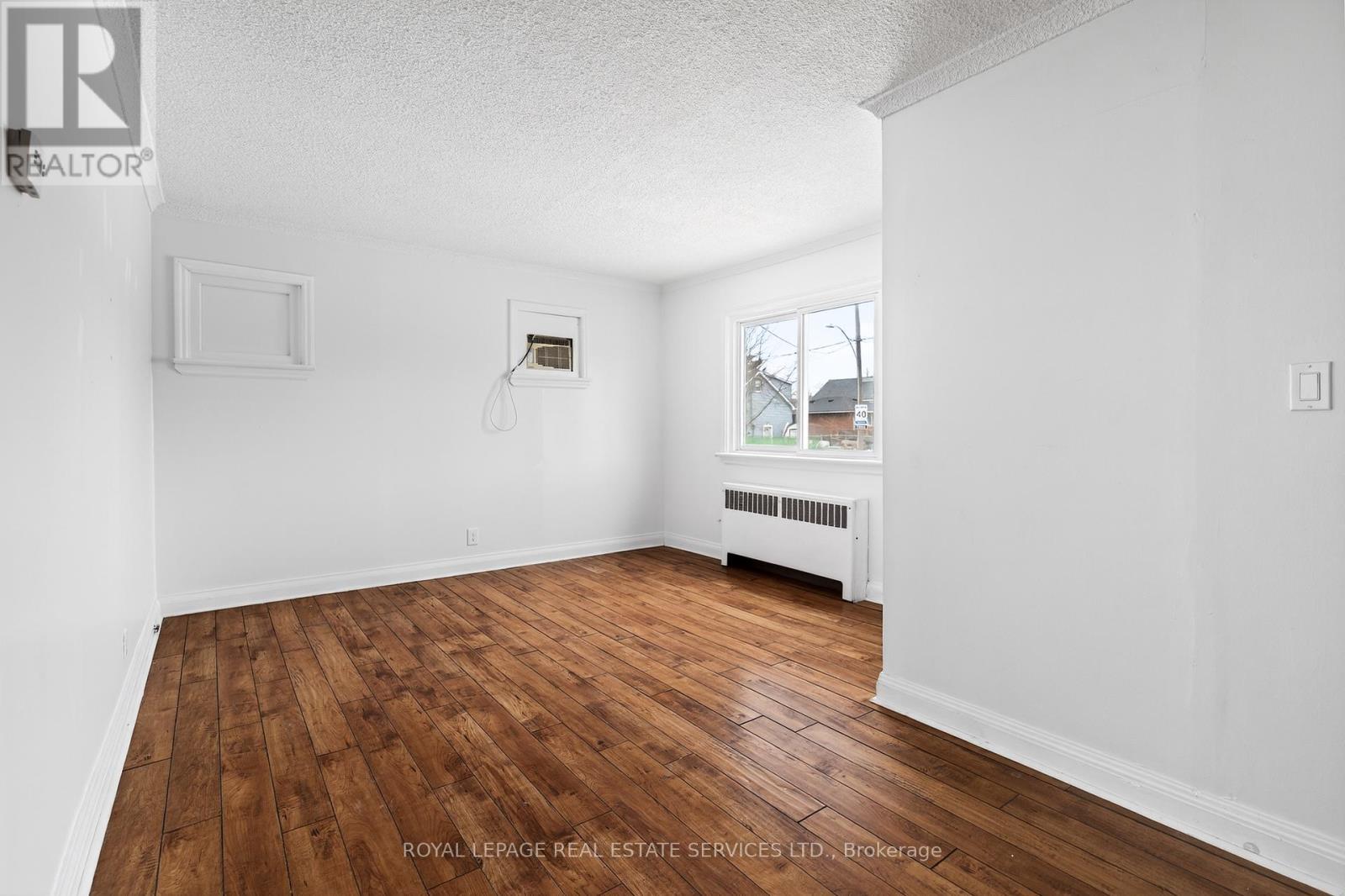 53 Kinsey Street, St. Catharines, ON - Indoor Photo Showing Other Room