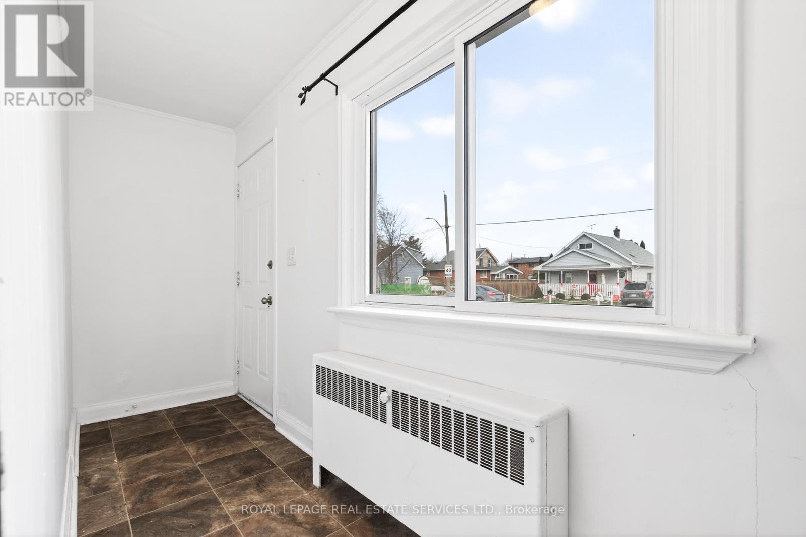 53 Kinsey Street, St. Catharines, ON - Indoor Photo Showing Other Room