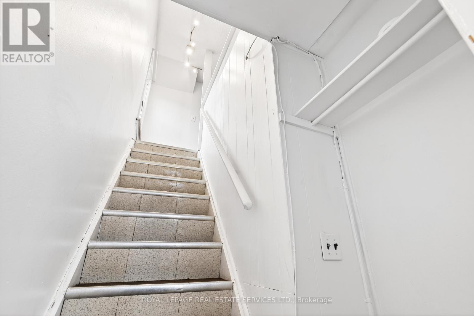 53 Kinsey Street, St. Catharines, ON - Indoor Photo Showing Other Room