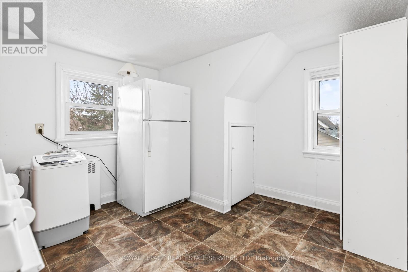 53 Kinsey Street, St. Catharines, ON - Indoor Photo Showing Other Room