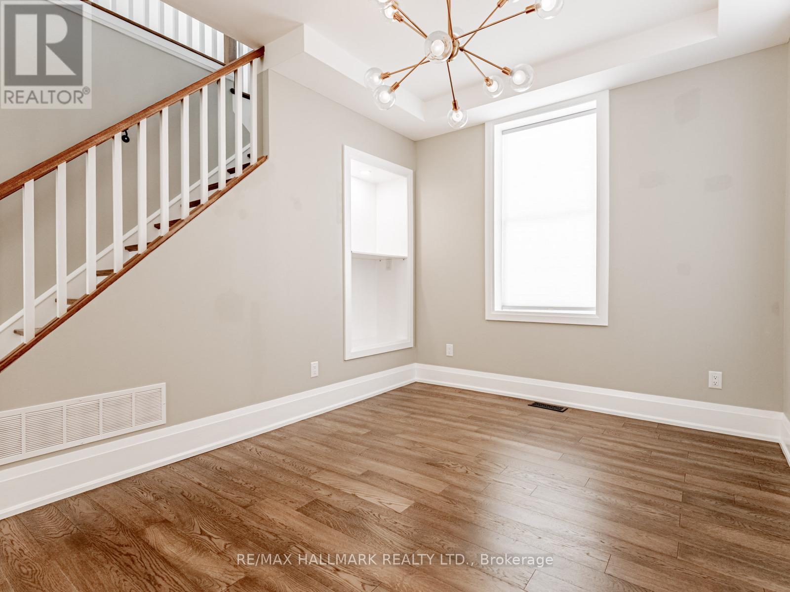 224 Duke Street, Hamilton, ON - Indoor Photo Showing Other Room